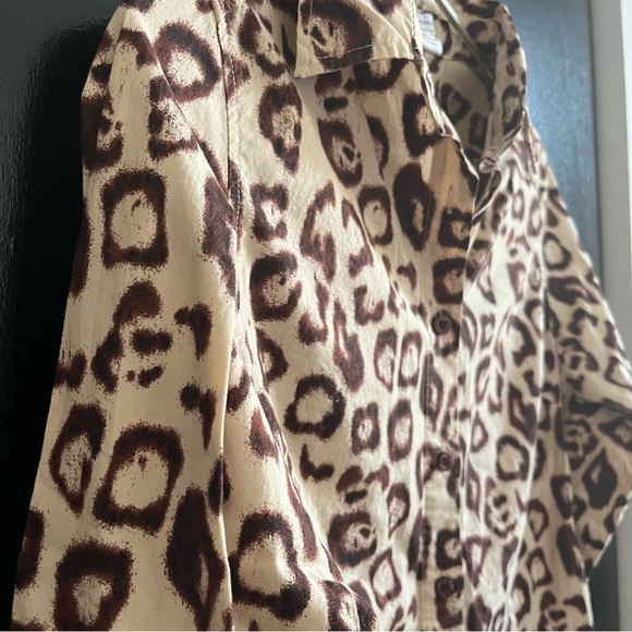 Isaac Mizrahi Leopard Top Womens - Picture 4 of 6